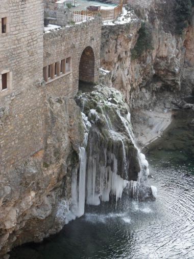 Cascade gelé St Chely du Tarn 9 février 2012